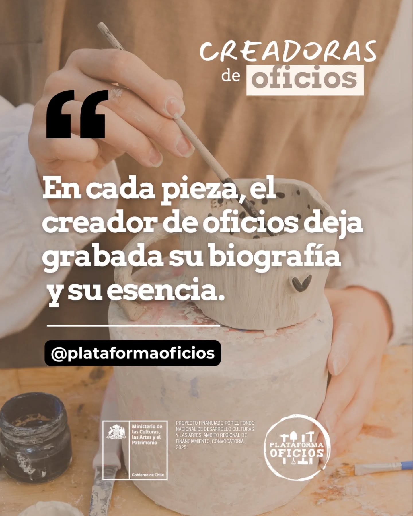 Un objeto hecho a mano es mucho más que materia; es el reflejo de un camino, de una técnica dominada y de la visión única de quien lo crea. Al crear, no solo fabricamos, dejamos una huella de nuestra propia historia para que otros la descubran.

Tu oficio es tu legado. Haz que tu esencia sea eterna. ✨⚒️